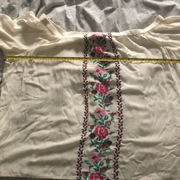 Floral Off the Shoulder Boho Top - Picture 4 of 7